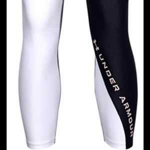 New Under Armour Black & White Leggings